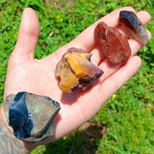 Root Chakra Stone Set
